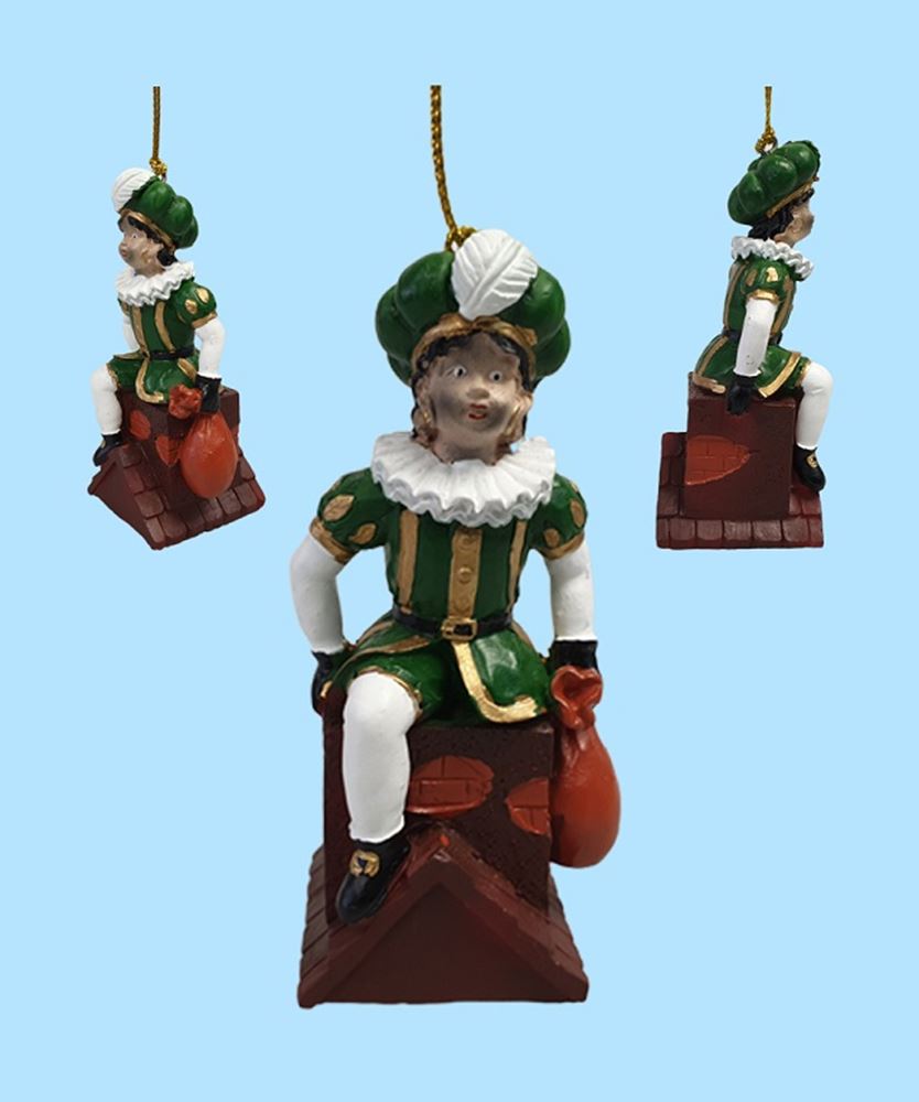 Polystone Roetveeg Piet op schoorsteen.
