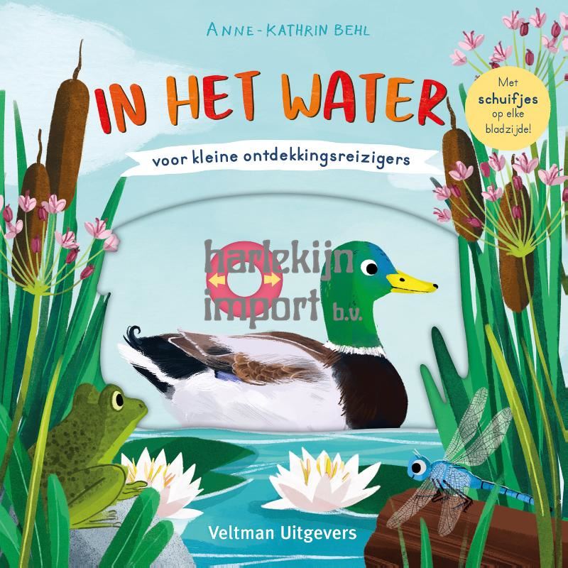 In het water. kartonboek. 2+